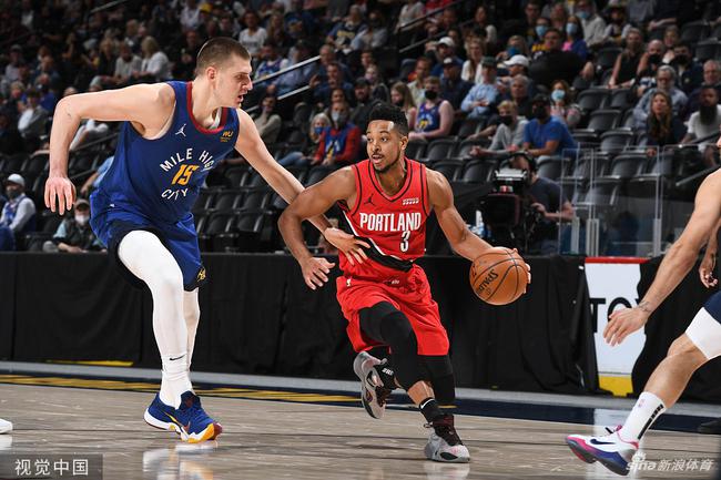 体育中超：成都蓉城3-0深圳队 跨赛季27轮不败创纪录