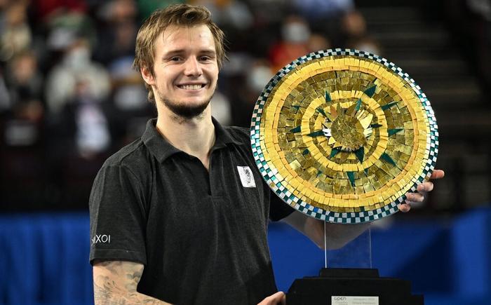 端有所作为 端有所作为